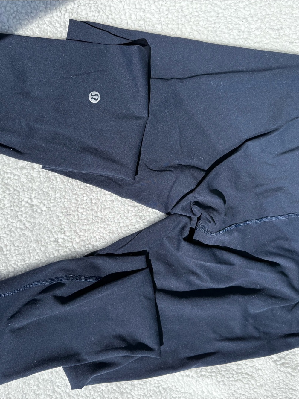 Lululemon wunder train size 10 Navy Athletic Leggings excellent condition